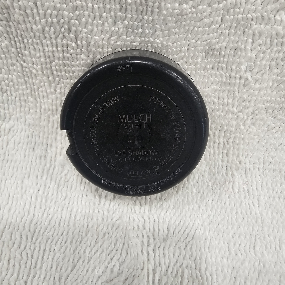 MAC Cosmetics Mulch Velvet Eye Shadow Single - Picture 3 of 3
